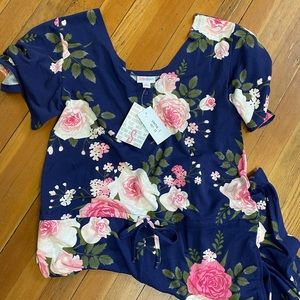 LulaRoe New with tags beautiful Xanthe Jumper